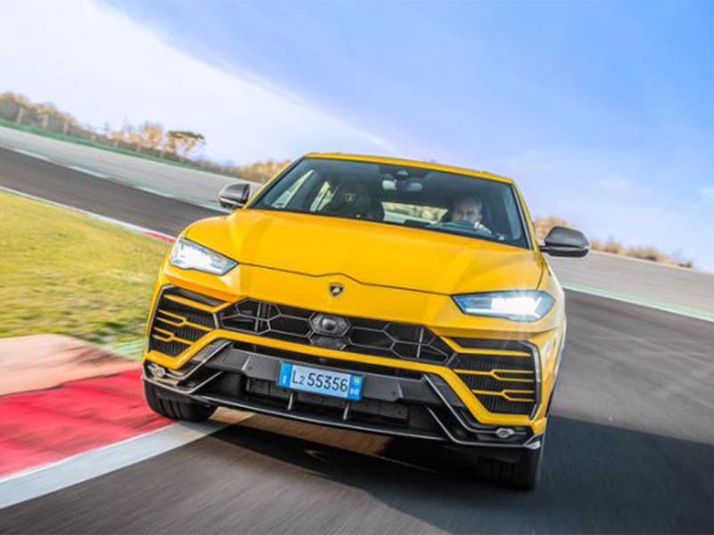 اضغط لمشاهدة الصور: سيارة لامبورغيني أوروس تصل السعودية